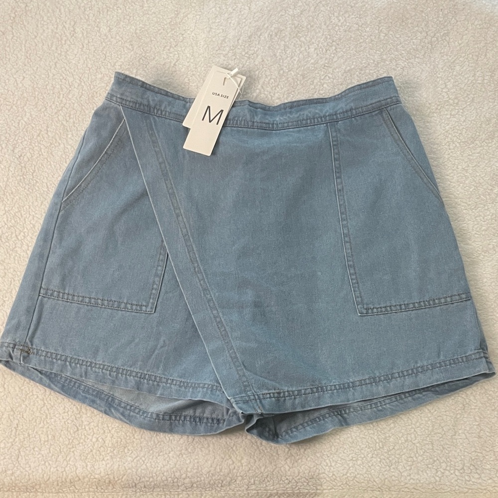 NWT Women's Blue Denim Shorts